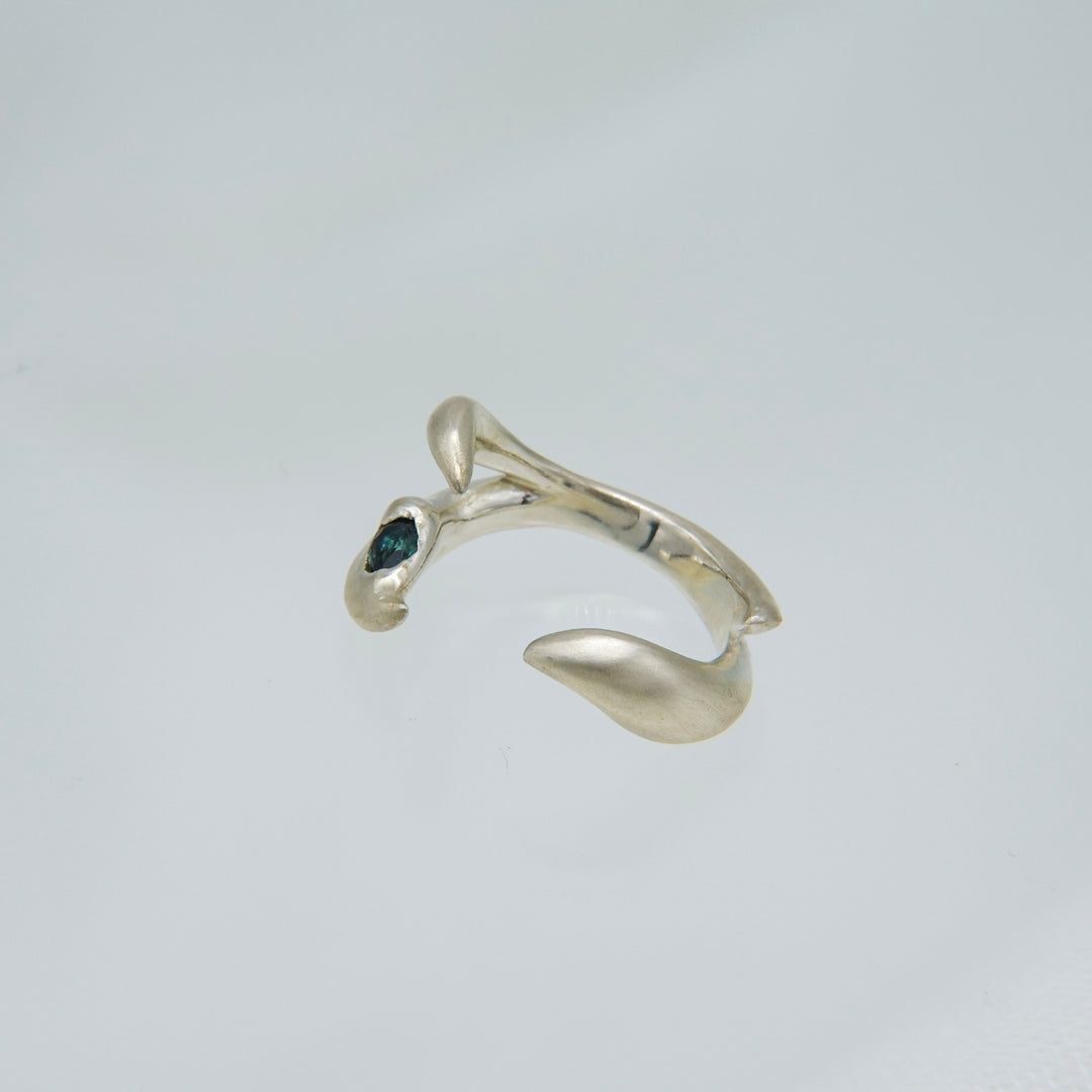 KÃNTI / Thorn Nectar (Teal Blue Sapphire)
