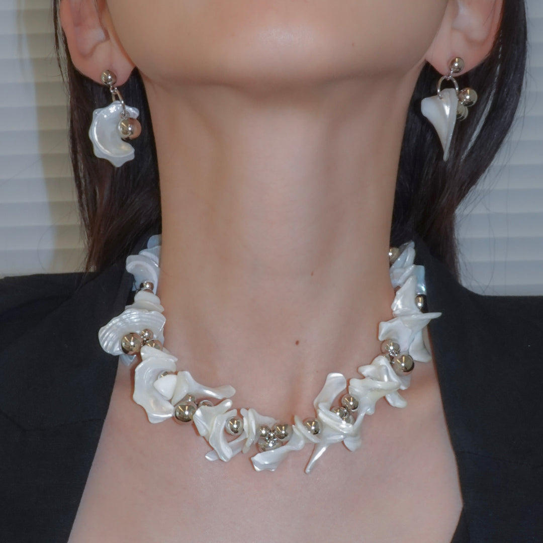 PAULA CHOKER