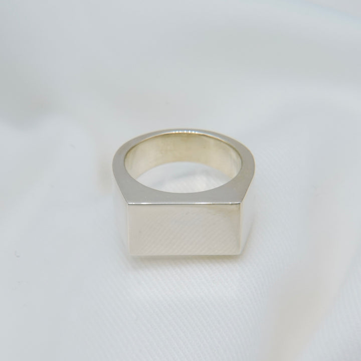 "Proto" signet ring (SILVER)