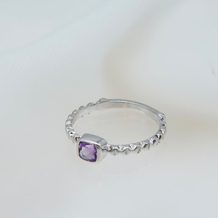シルバーアメジストフィレンツェ彫りリング