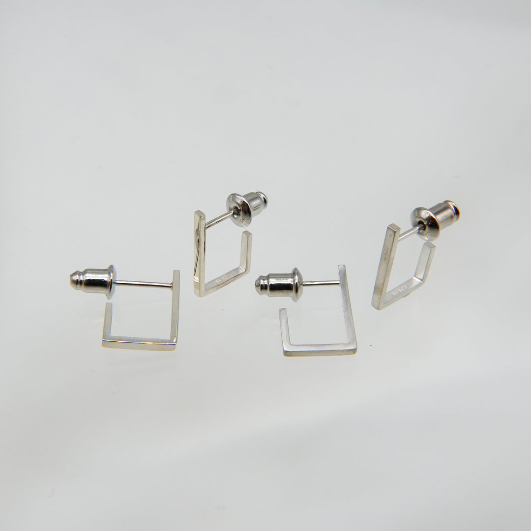 BOX THIN pierced earring