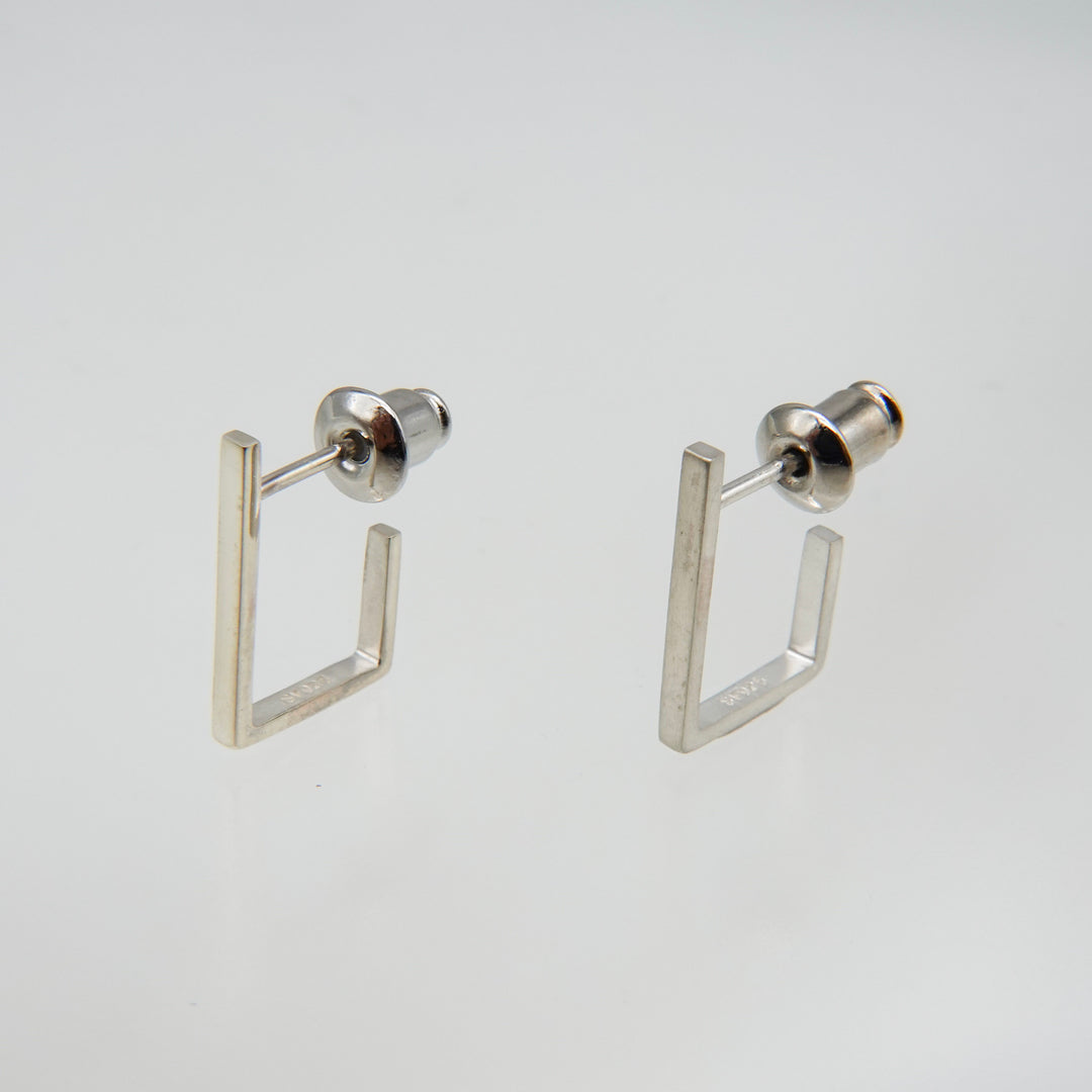 BOX THIN pierced earring