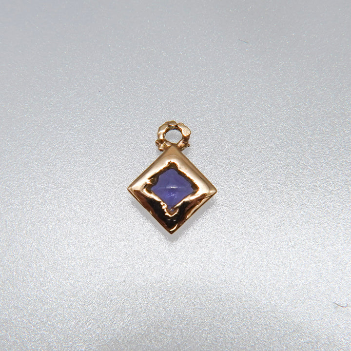 54_Iolite Top