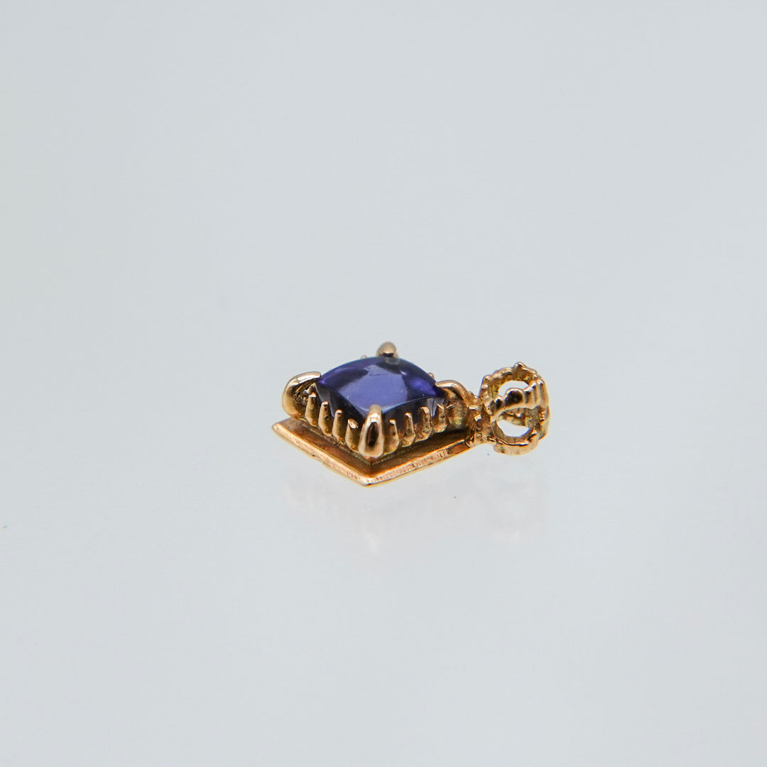 54_Iolite Top