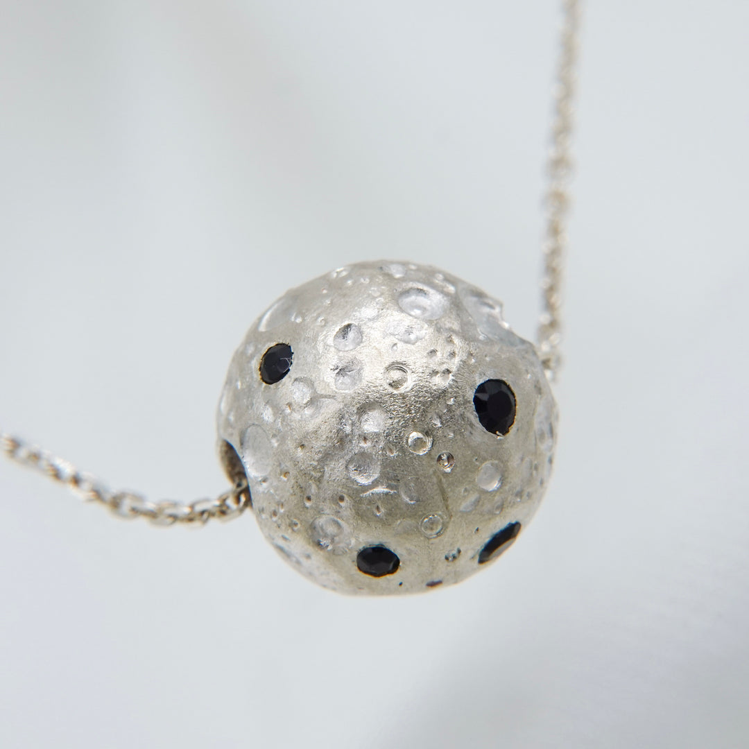 8 PLANETS Necklace (BLACK)