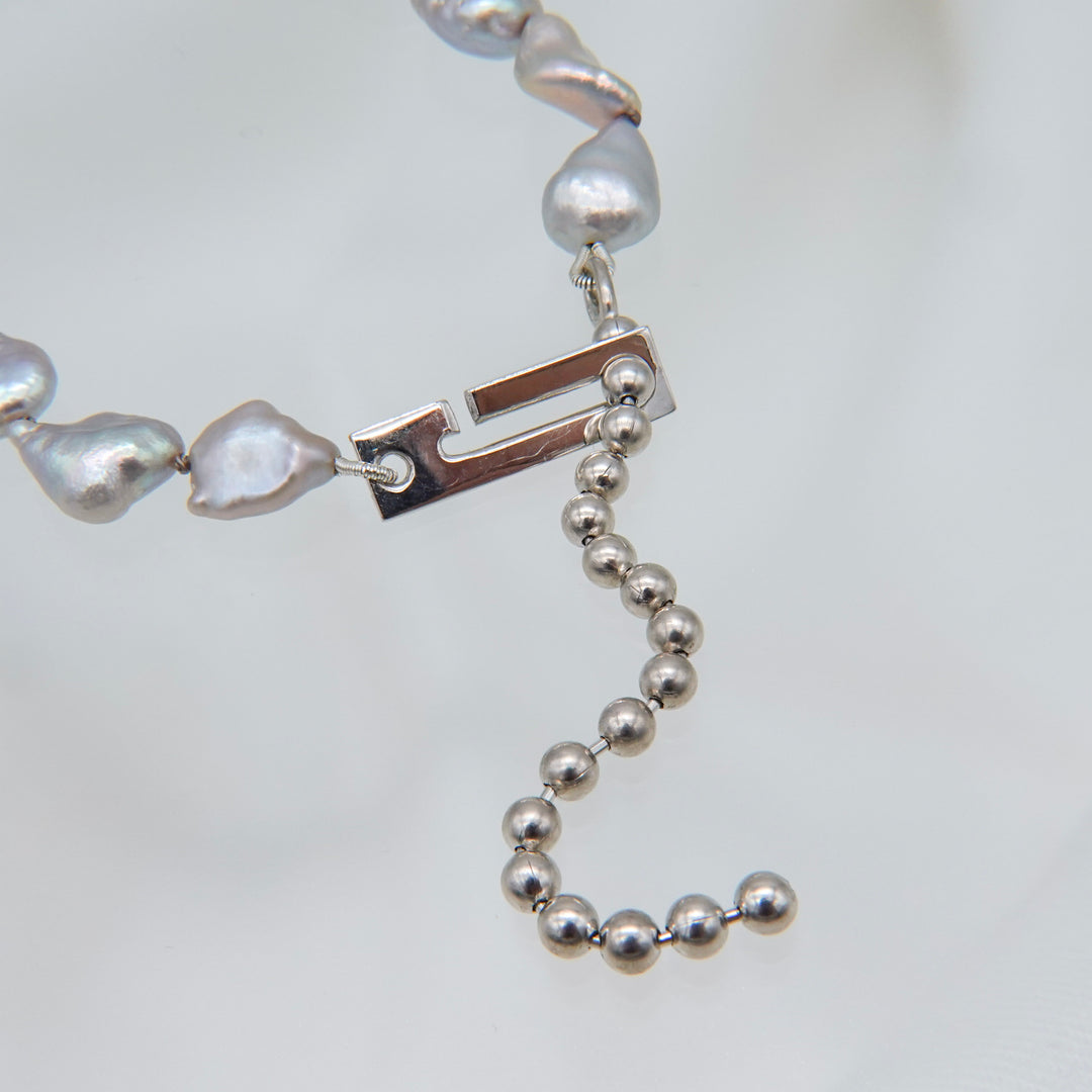 Ball Chain Bracelet / Grey Keshi Pearl