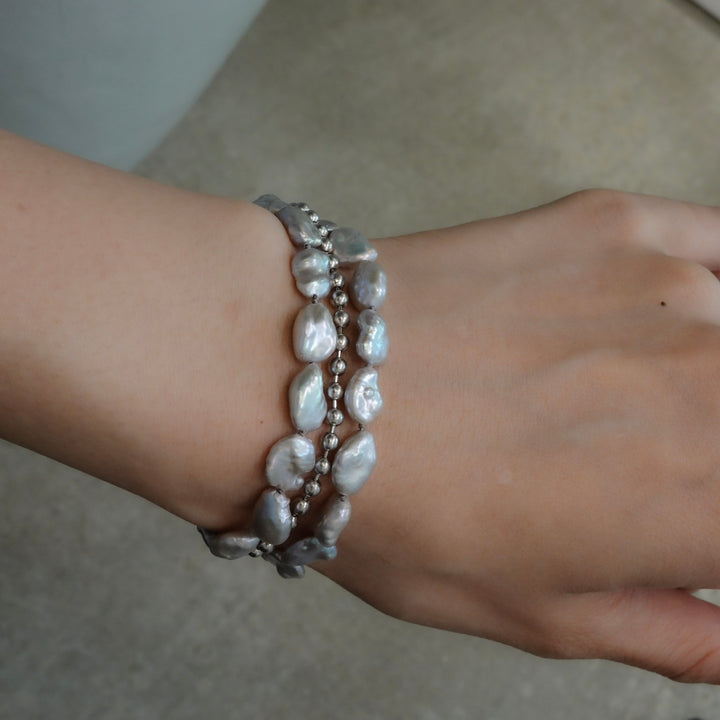 Ball Chain Necklace / Grey Keshi Pearl