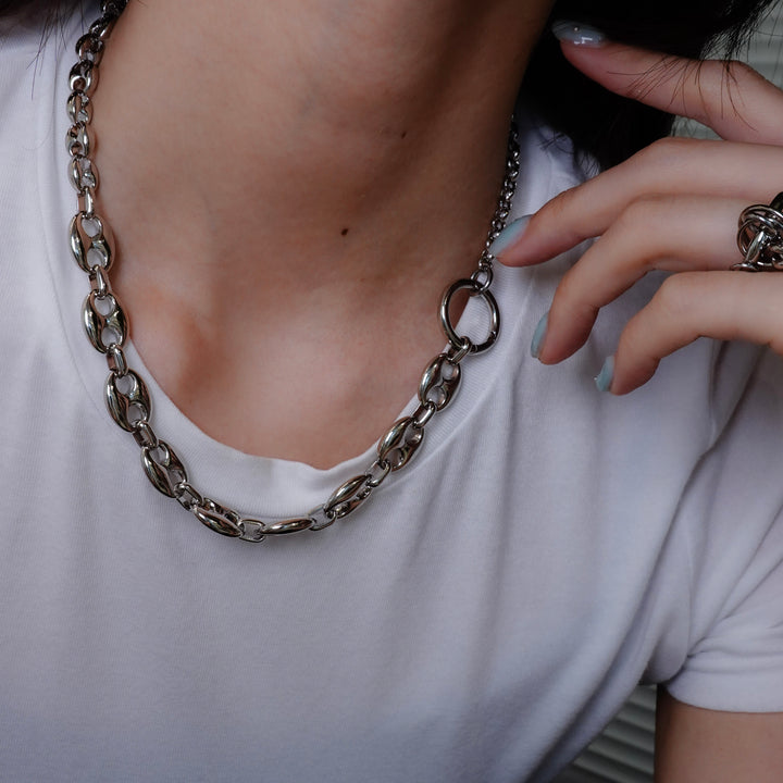 AKARI NECKLACE