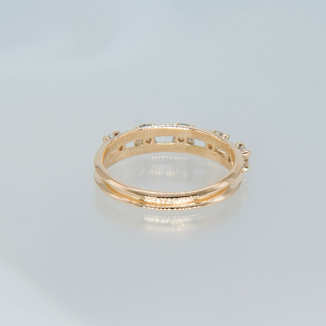Float Half Eternity Ring -【Natural Diamond】