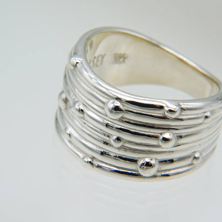 Lay ring