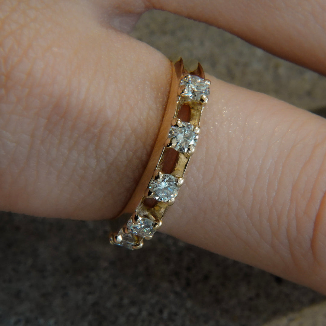 Float Half Eternity Ring -【Natural Diamond】