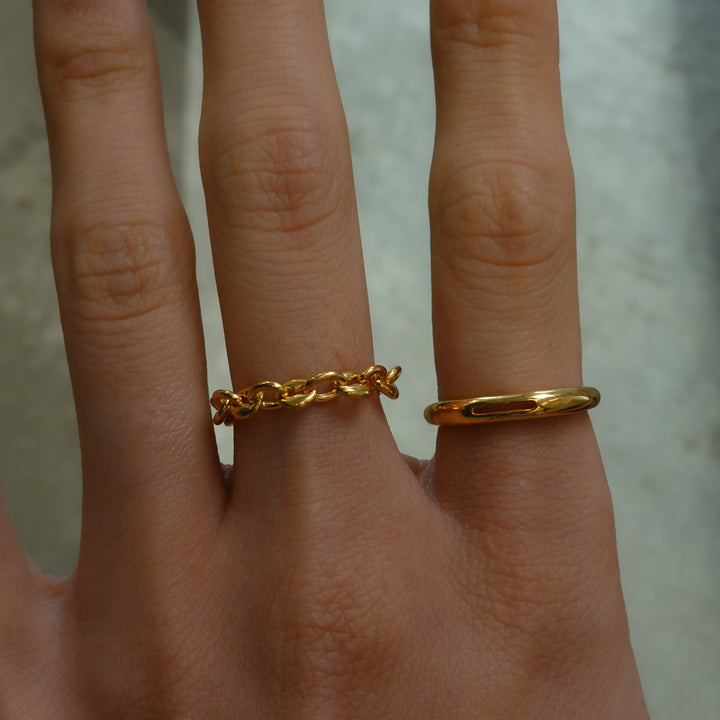 Square space ring