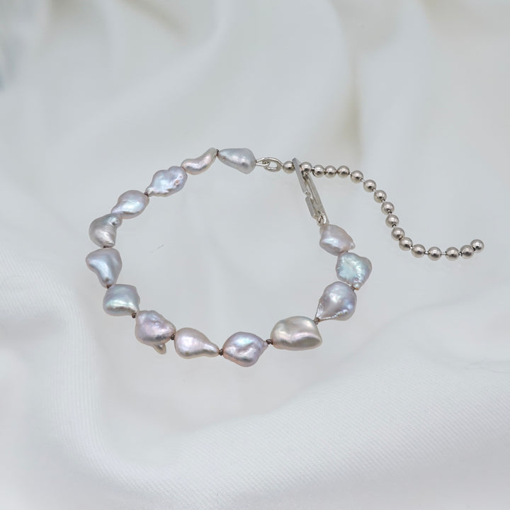 Ball Chain Bracelet / Grey Keshi Pearl