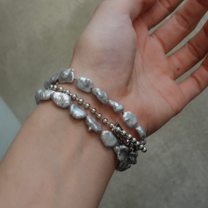 Ball Chain Necklace / Grey Keshi Pearl