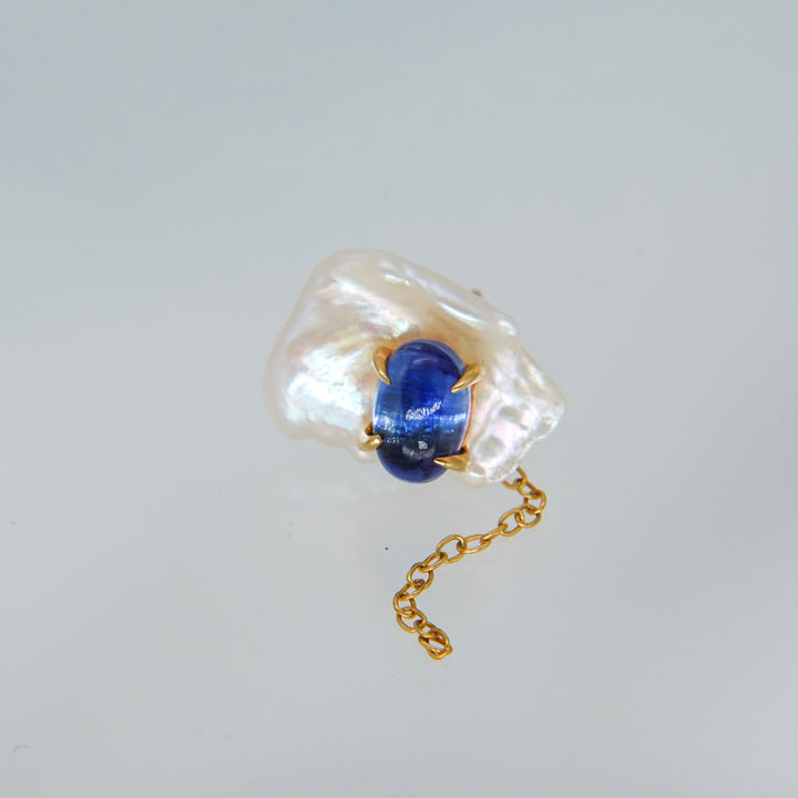 Katamimi pierced 60