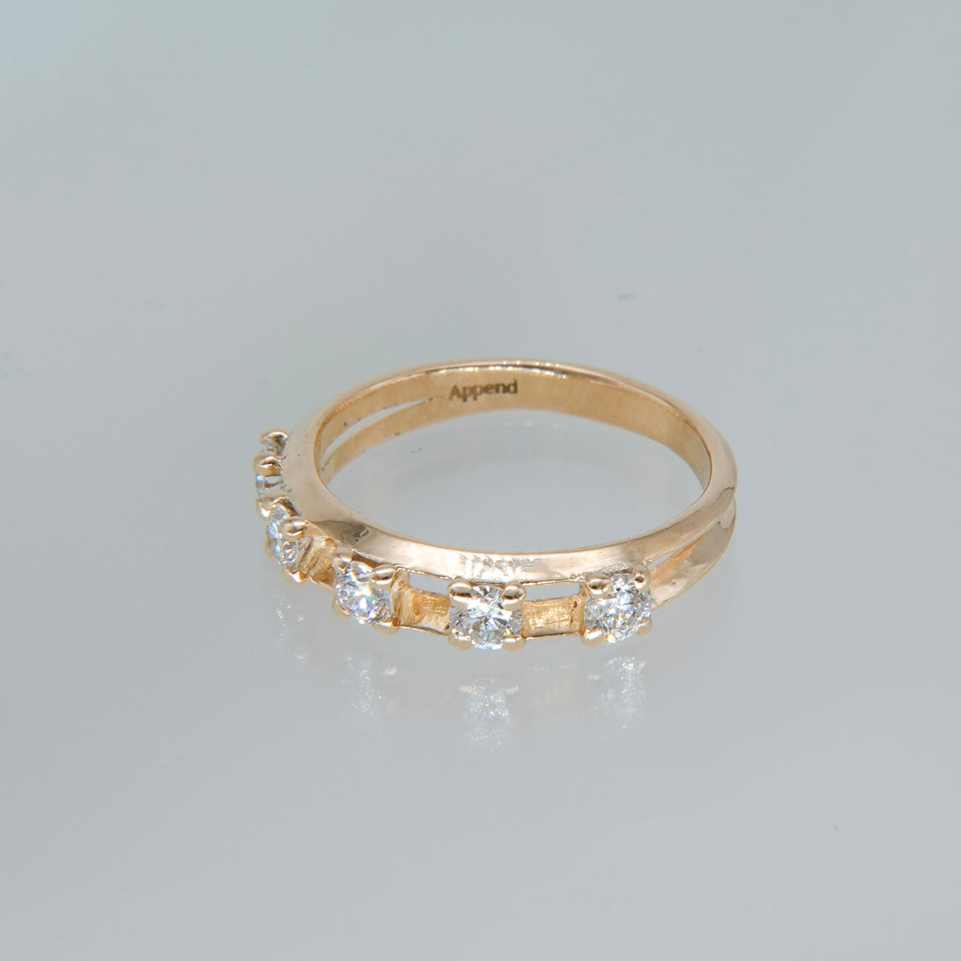Float Half Eternity Ring -【Natural Diamond】