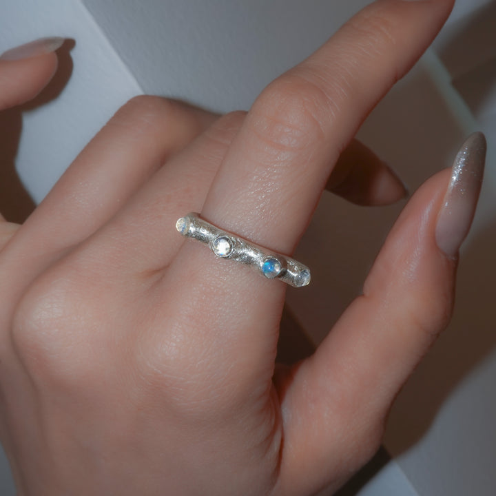 8 PLANETS Ring1 (WHITE)