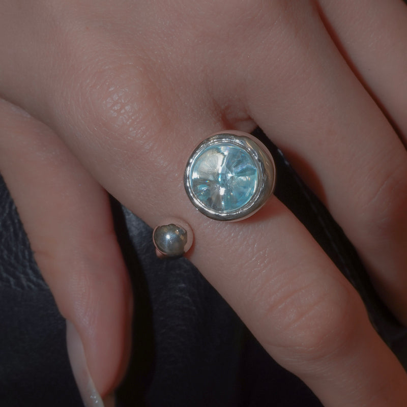 GYOKU RIN Ring / CrystalQuartz(white/blue Zircon)