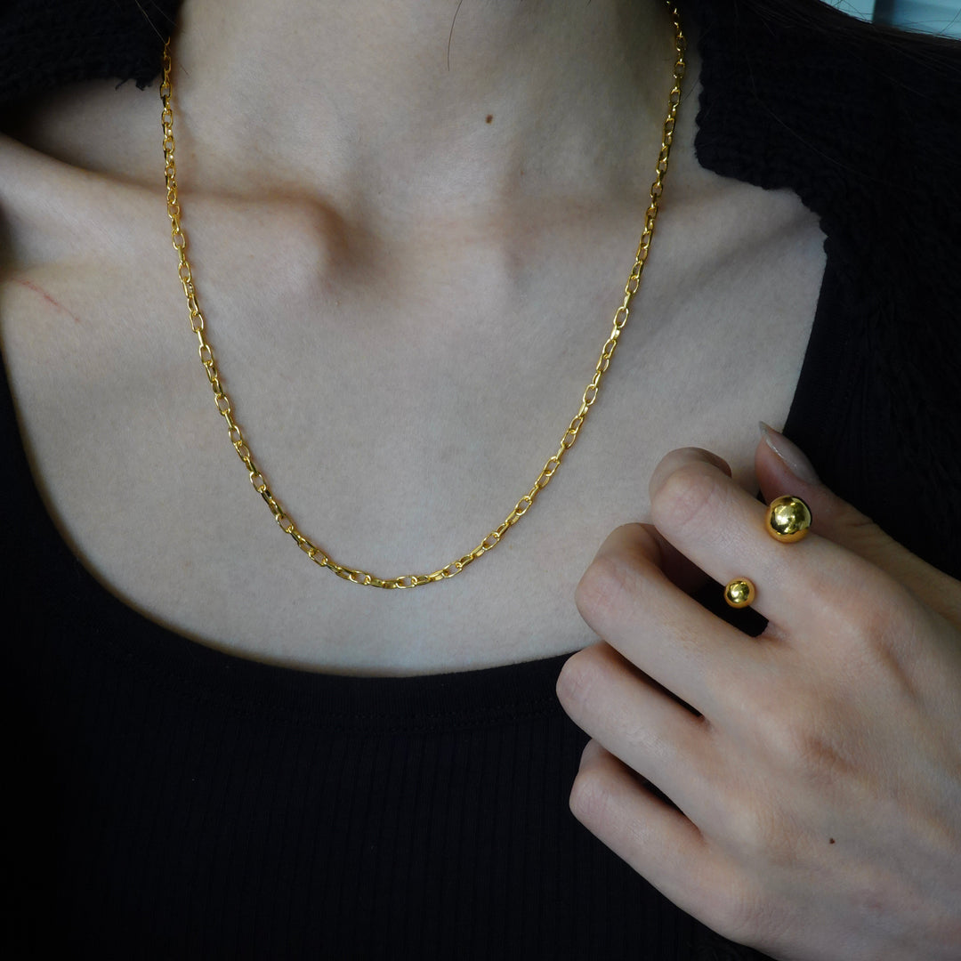 medium chain necklace