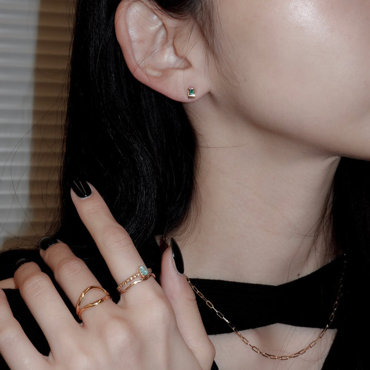 K10スクエアエメラルドピアス(一点もの)