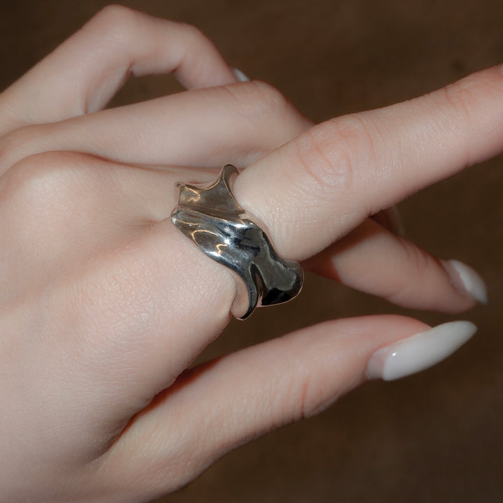 sculpture ring