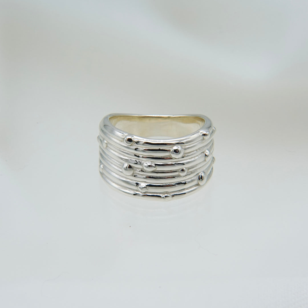Lay ring