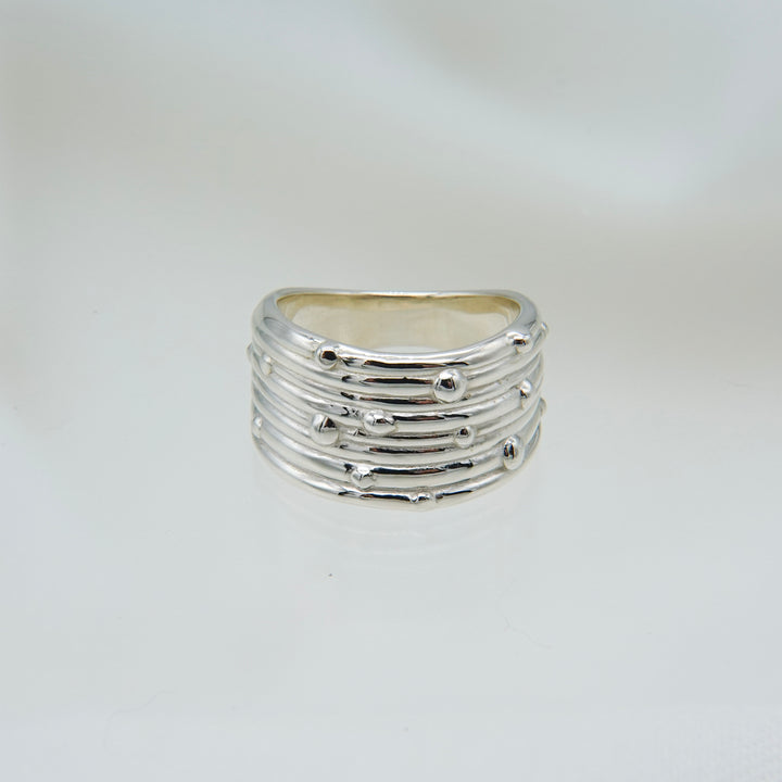 Lay ring