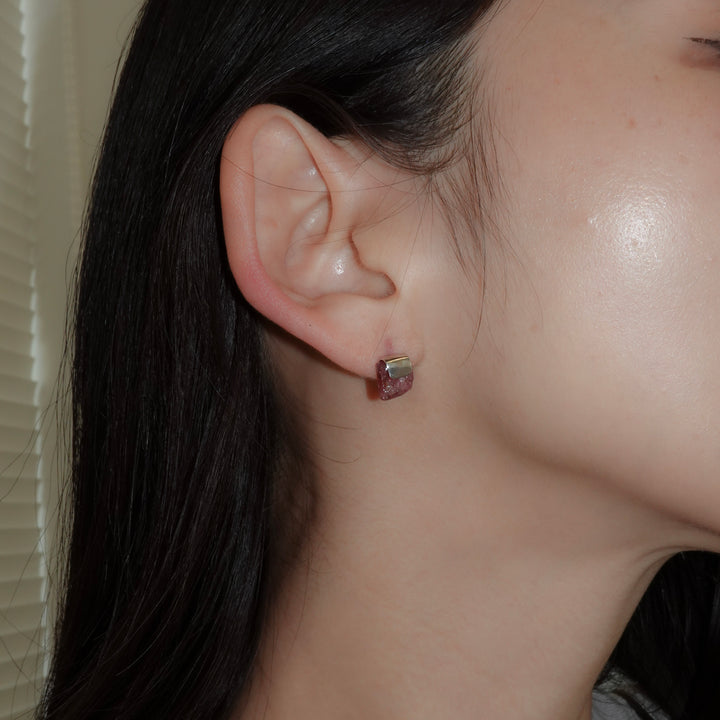 HASAMU S pierced earring gemstone