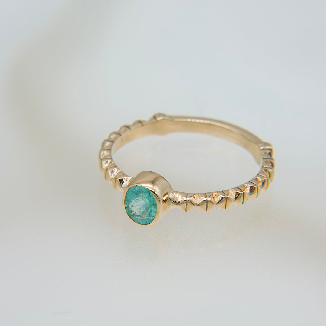 K10パライバトルマリンフィレンツェ彫りリング