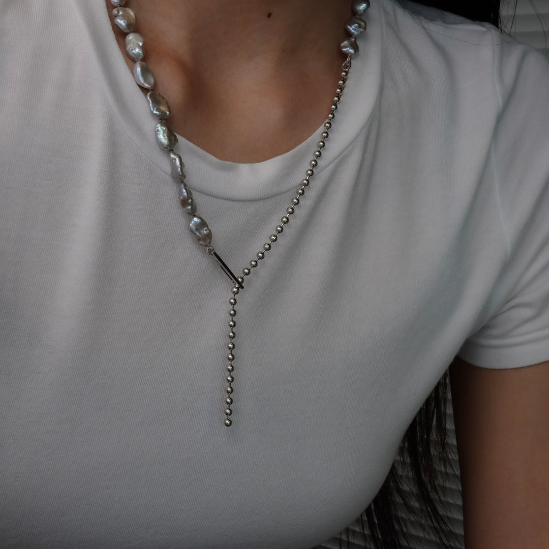 Ball Chain Necklace / Grey Keshi Pearl