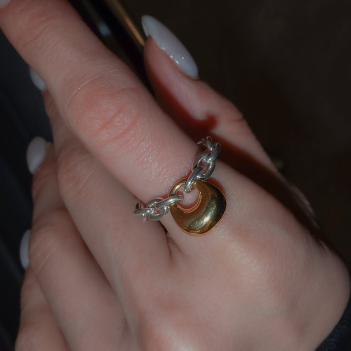 Selene 21:55 Gilded Drop(金色の滴り)