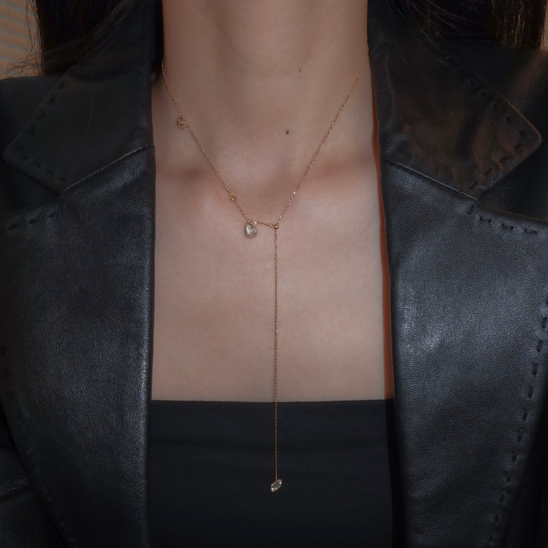 FALLING DEW LARIAT NECKLACE (SHORT)_K10YG