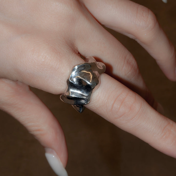 sculpture ring