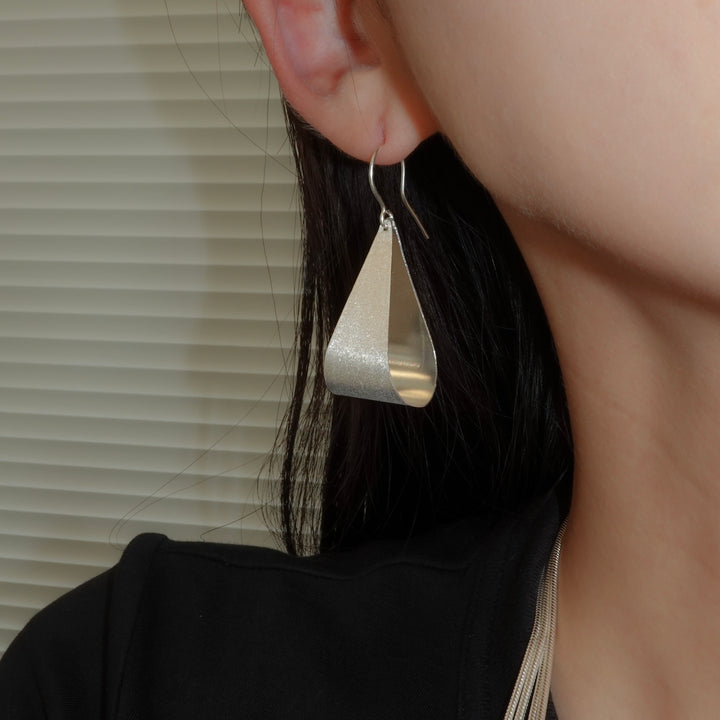 surface processing balloon motif earring(pierce)