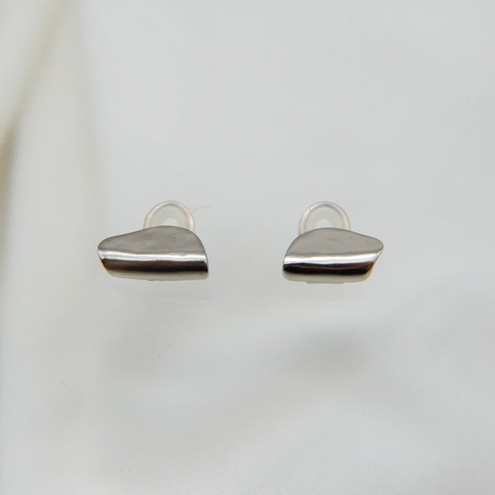 Fragment M earring