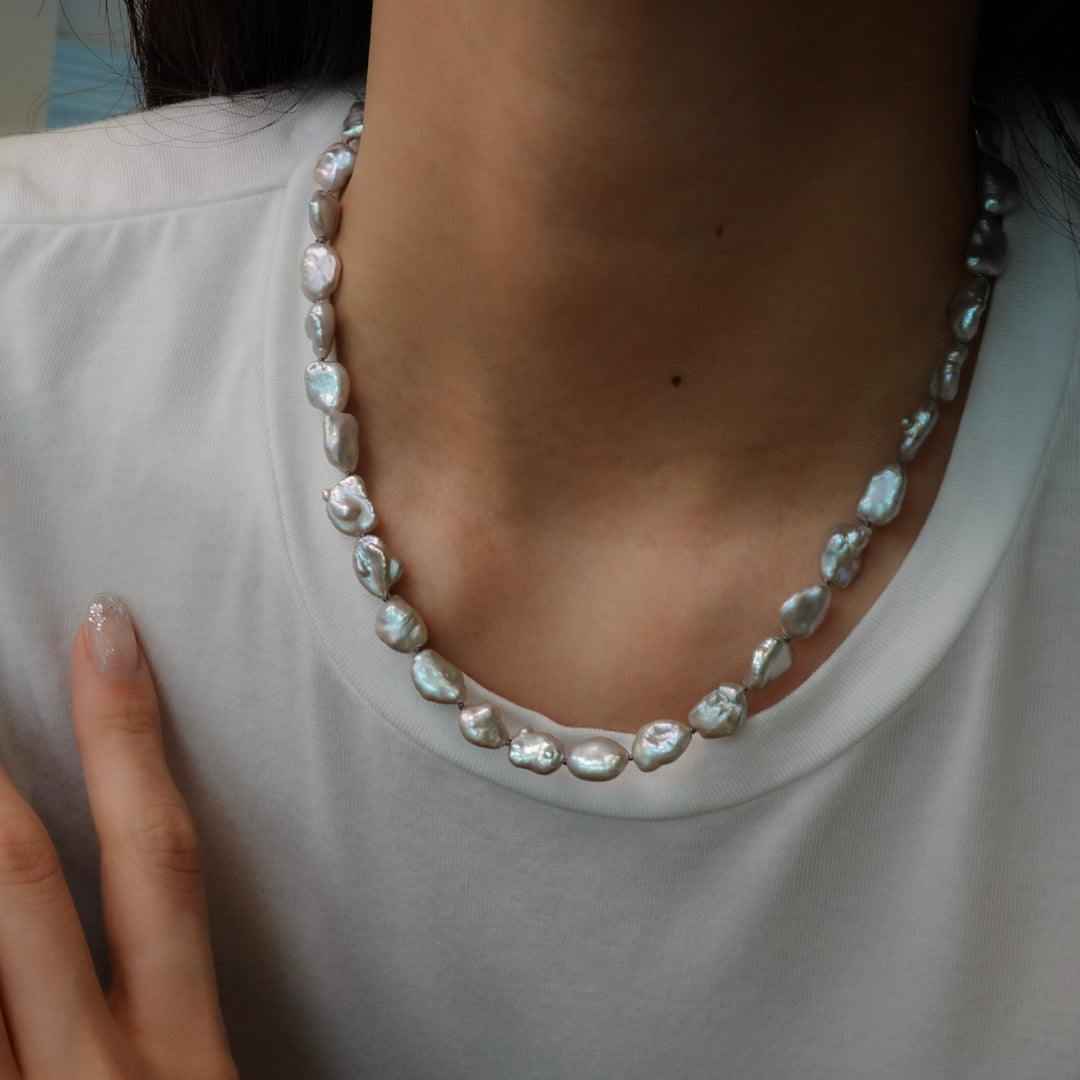Ball Chain Necklace / Grey Keshi Pearl