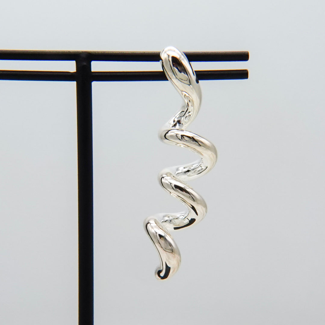 twist hollow earring(pierce) [RSTS2]
