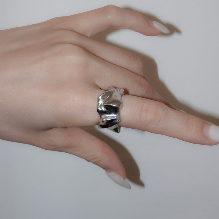 sculpture ring