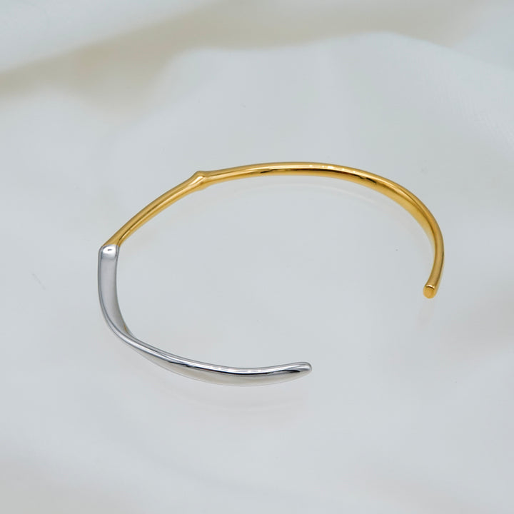 Bicolour Grass C-Bracelet
