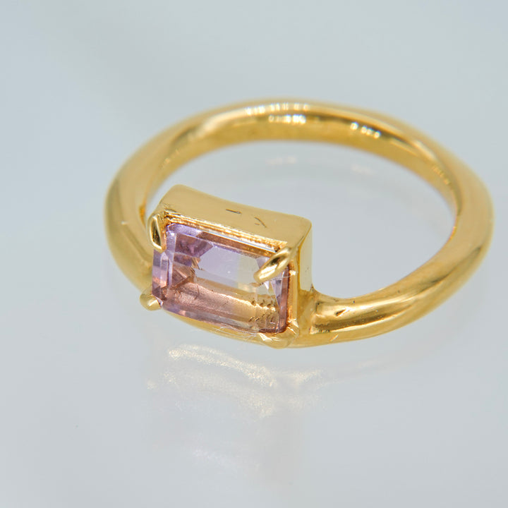 On the edge ring- Ametrine
