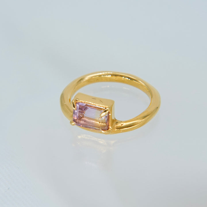 On the edge ring- Ametrine