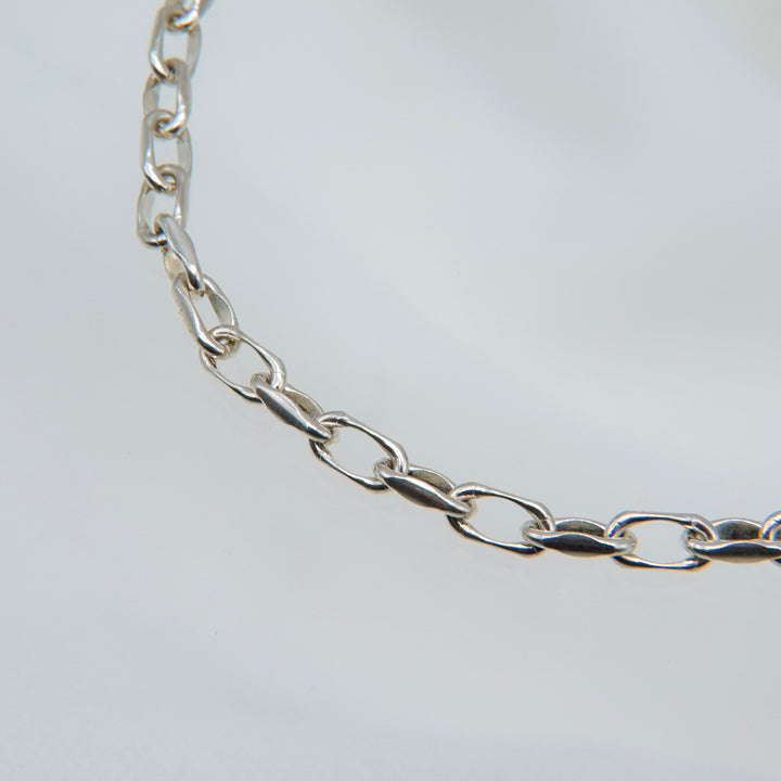 Chain / Necklace