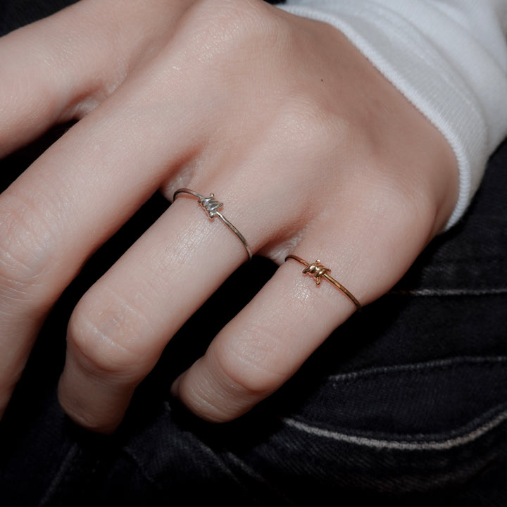 有刺鉄線リング