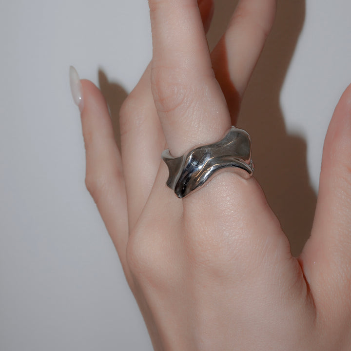 sculpture ring