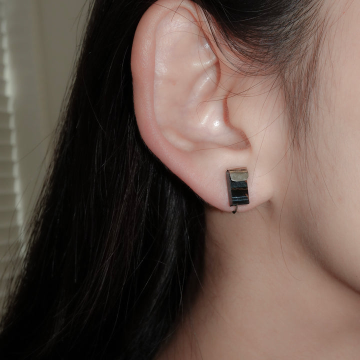 HASAMU earring gemstone square