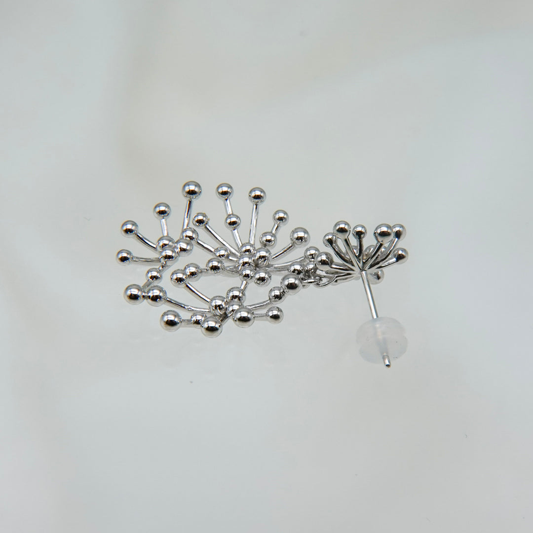 Silver pierced earrings SMA25ピアス