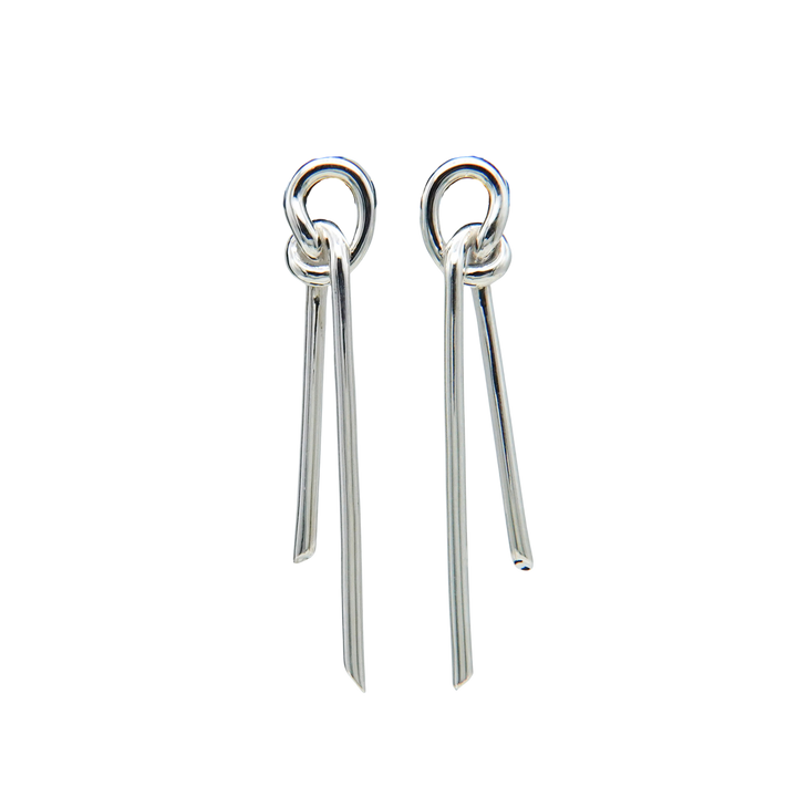 THREADS Silver R Pierced Earrings