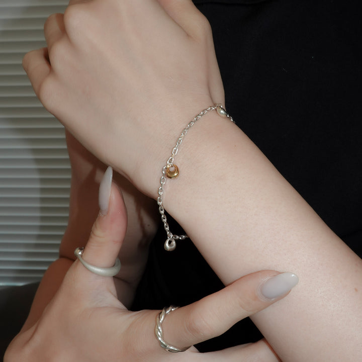 Selene 23:23 Triptych Rest（三連の休止符）