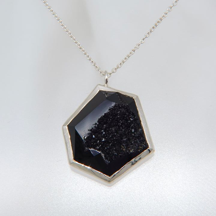 2025_onyx (agate)