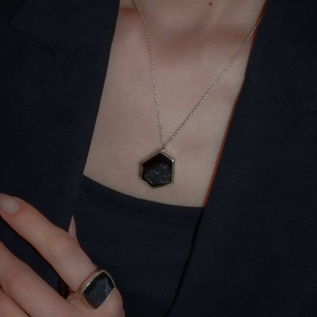 2025_onyx (agate)